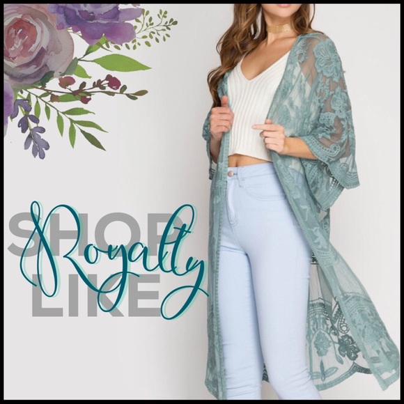 Boutique Sweaters - ❤️LAST❤️Lace Kimono